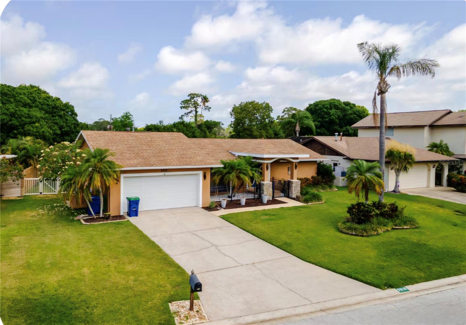 5916 OAKHURST DR, SEMINOLE, FL, 33772