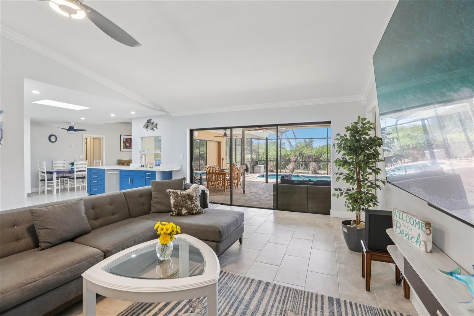 5916 OAKHURST DR, SEMINOLE, FL, 33772