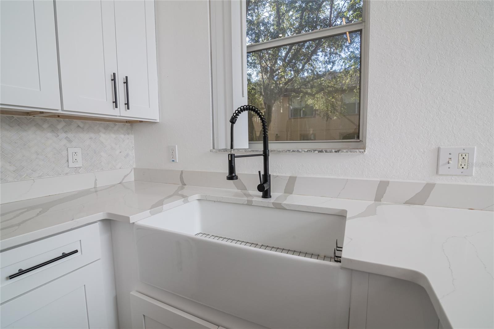 733 CALABRIAN AVE, DAVENPORT, FL, 33897