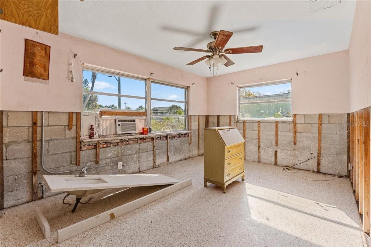 6971 GRANDE VISTA WAY S, ST PETERSBURG, FL, 33707