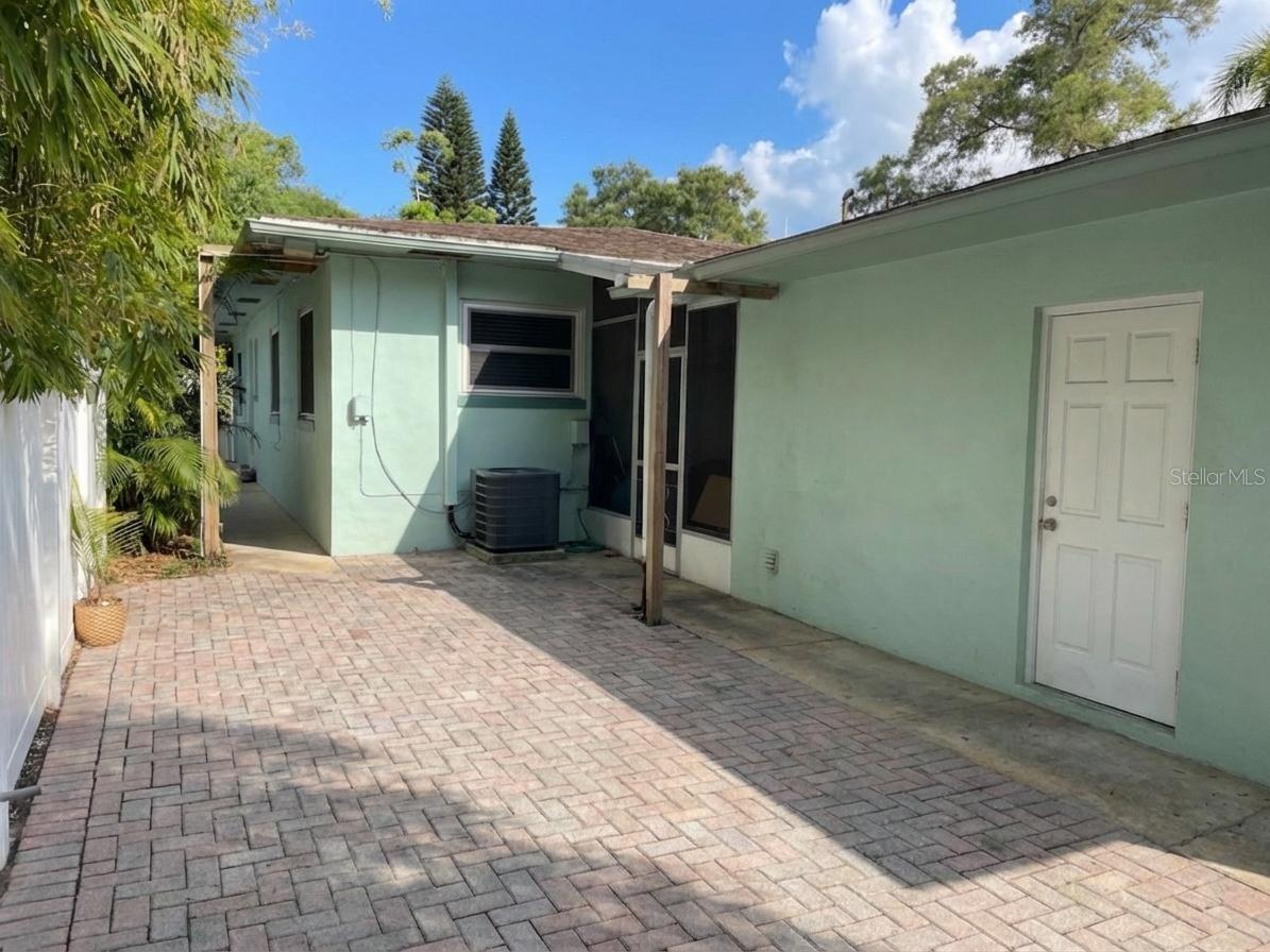 807 26TH AVE N, ST PETERSBURG, FL, 33704