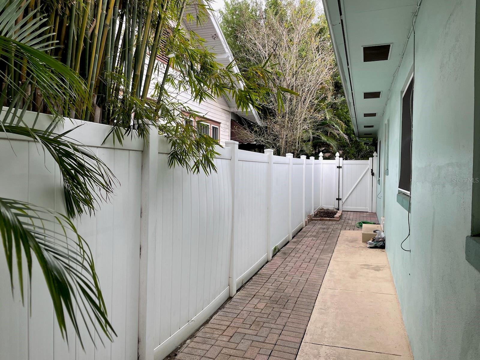 807 26TH AVE N, ST PETERSBURG, FL, 33704