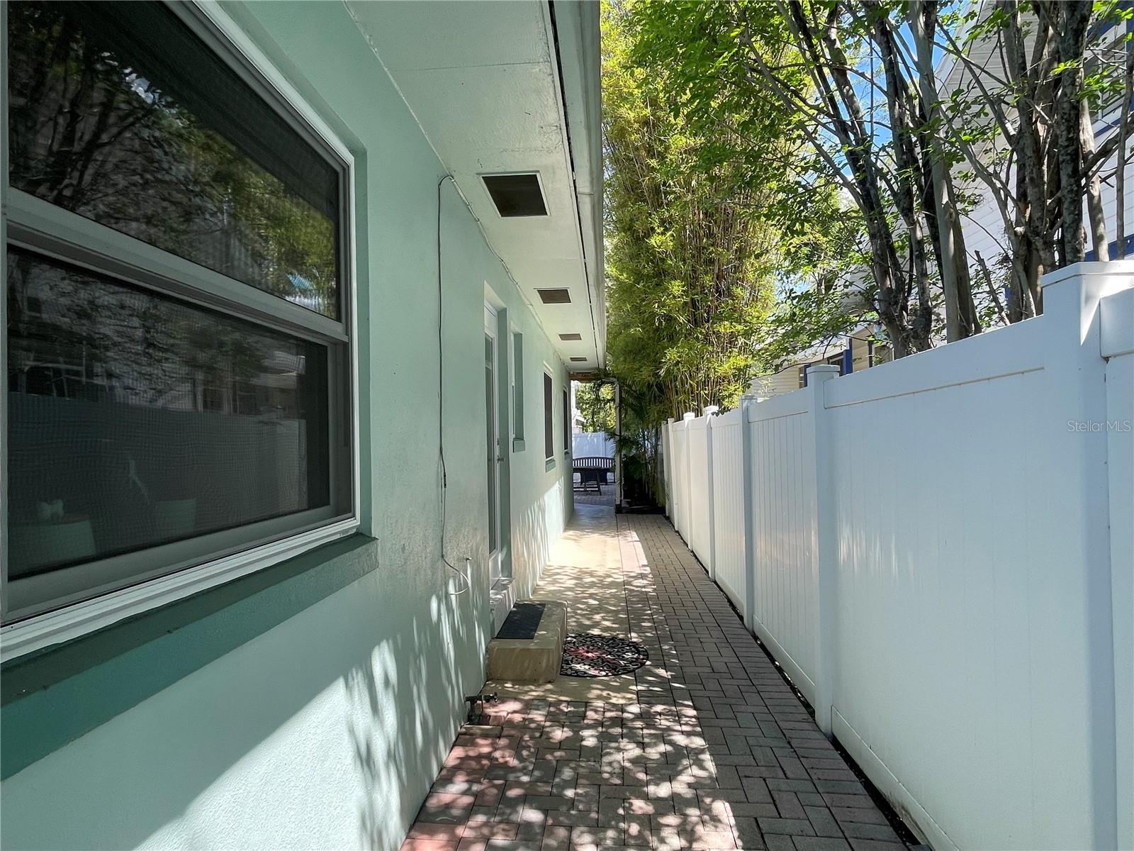 807 26TH AVE N, ST PETERSBURG, FL, 33704