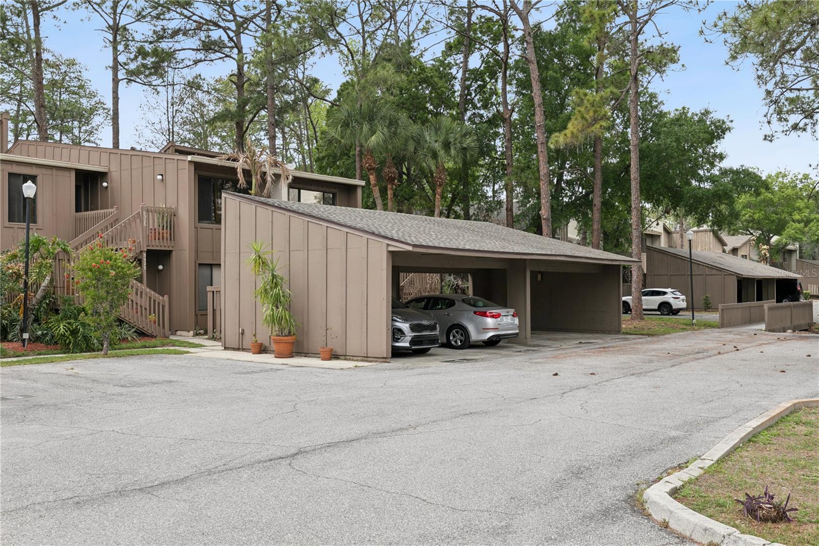 5321 INDIAN CREEK DR #D, ORLANDO, FL, 32811