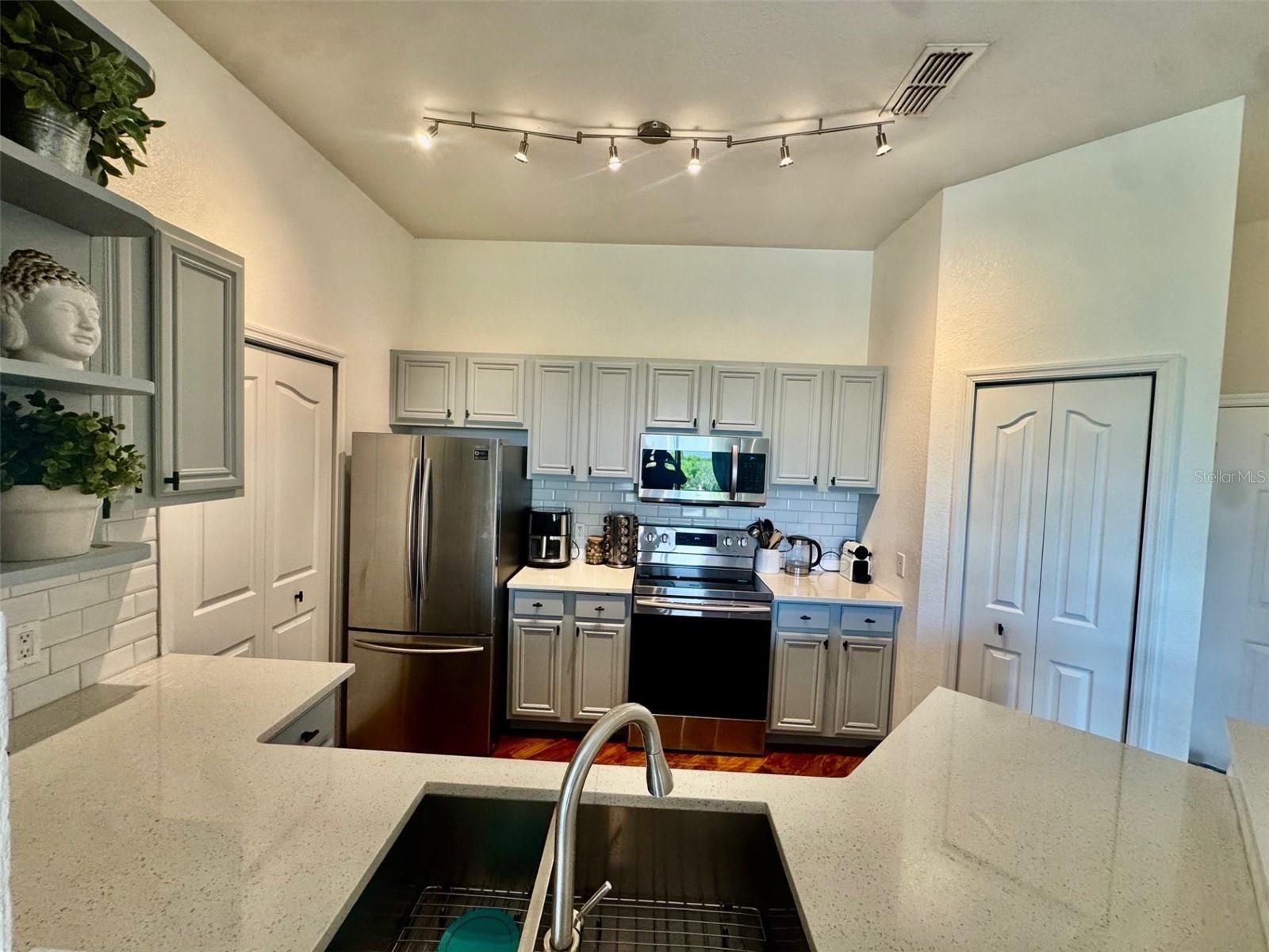8319 38TH STREET CIR E #305, SARASOTA, FL, 34243