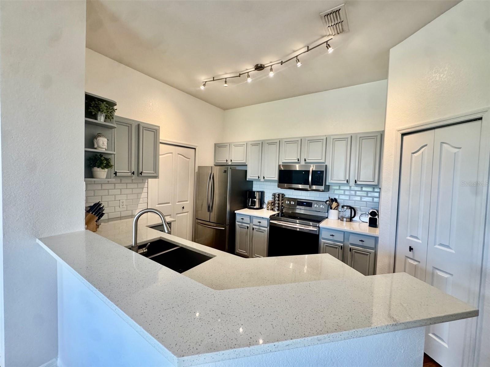 8319 38TH STREET CIR E #305, SARASOTA, FL, 34243