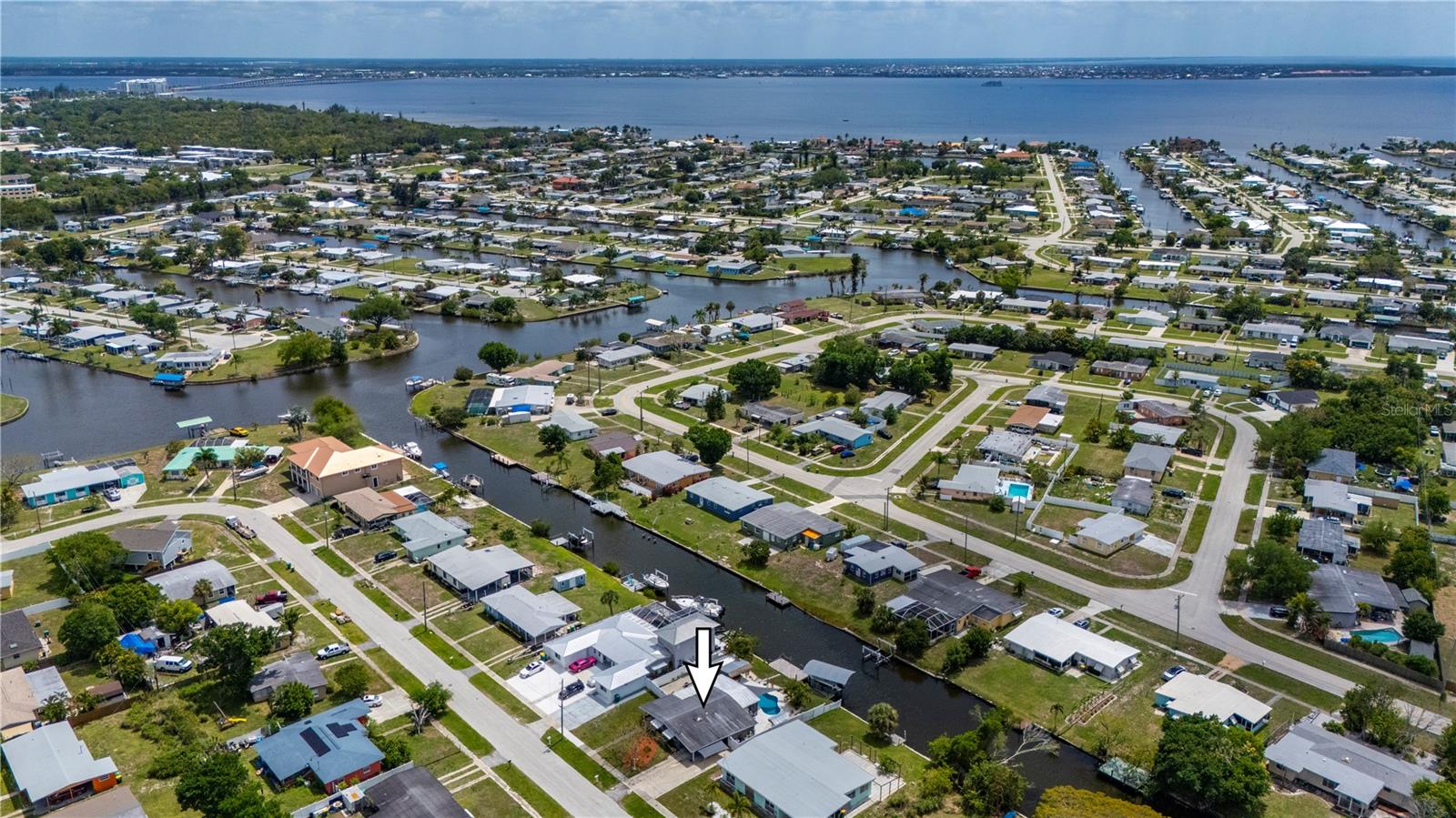 671 SHARON CIR, PORT CHARLOTTE, FL, 33952