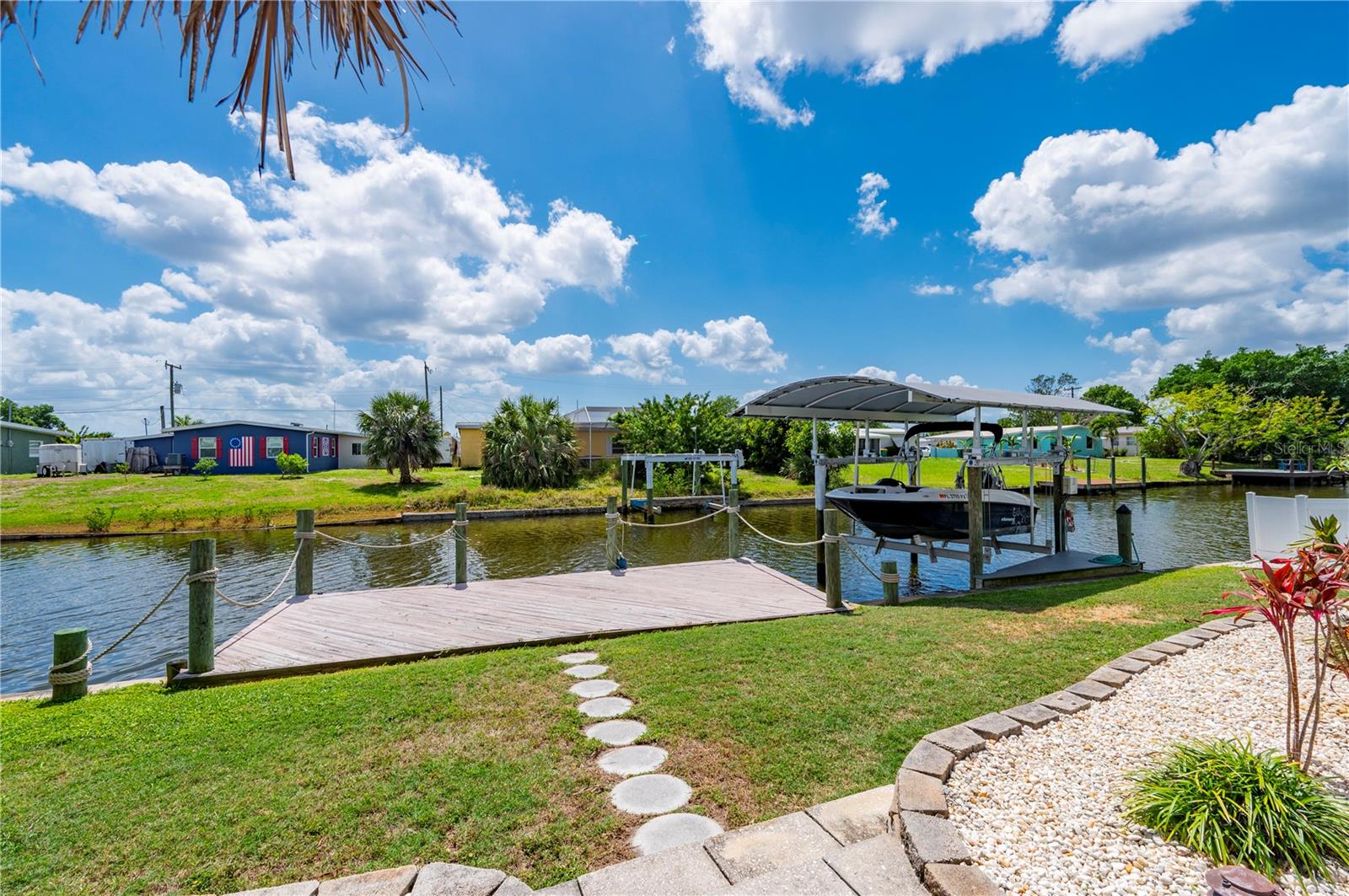 671 SHARON CIR, PORT CHARLOTTE, FL, 33952