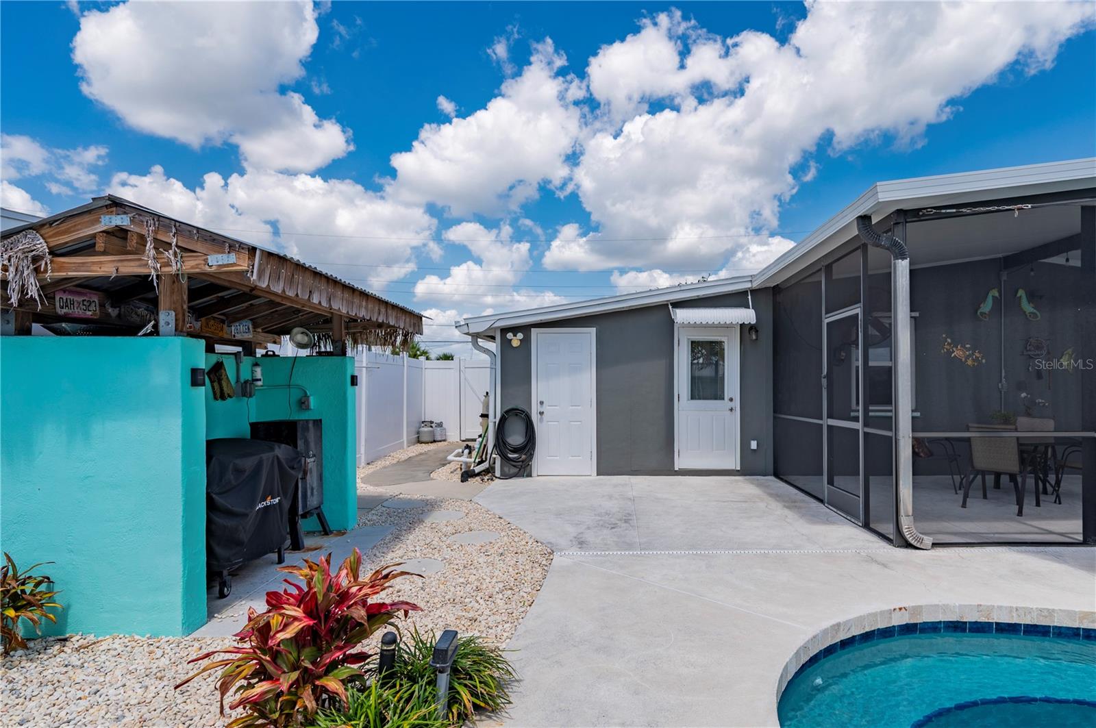 671 SHARON CIR, PORT CHARLOTTE, FL, 33952