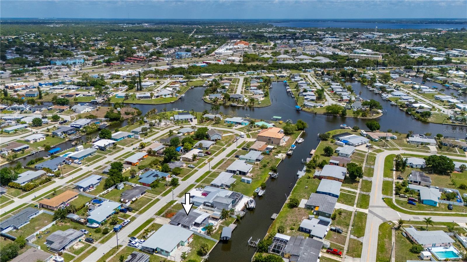 671 SHARON CIR, PORT CHARLOTTE, FL, 33952