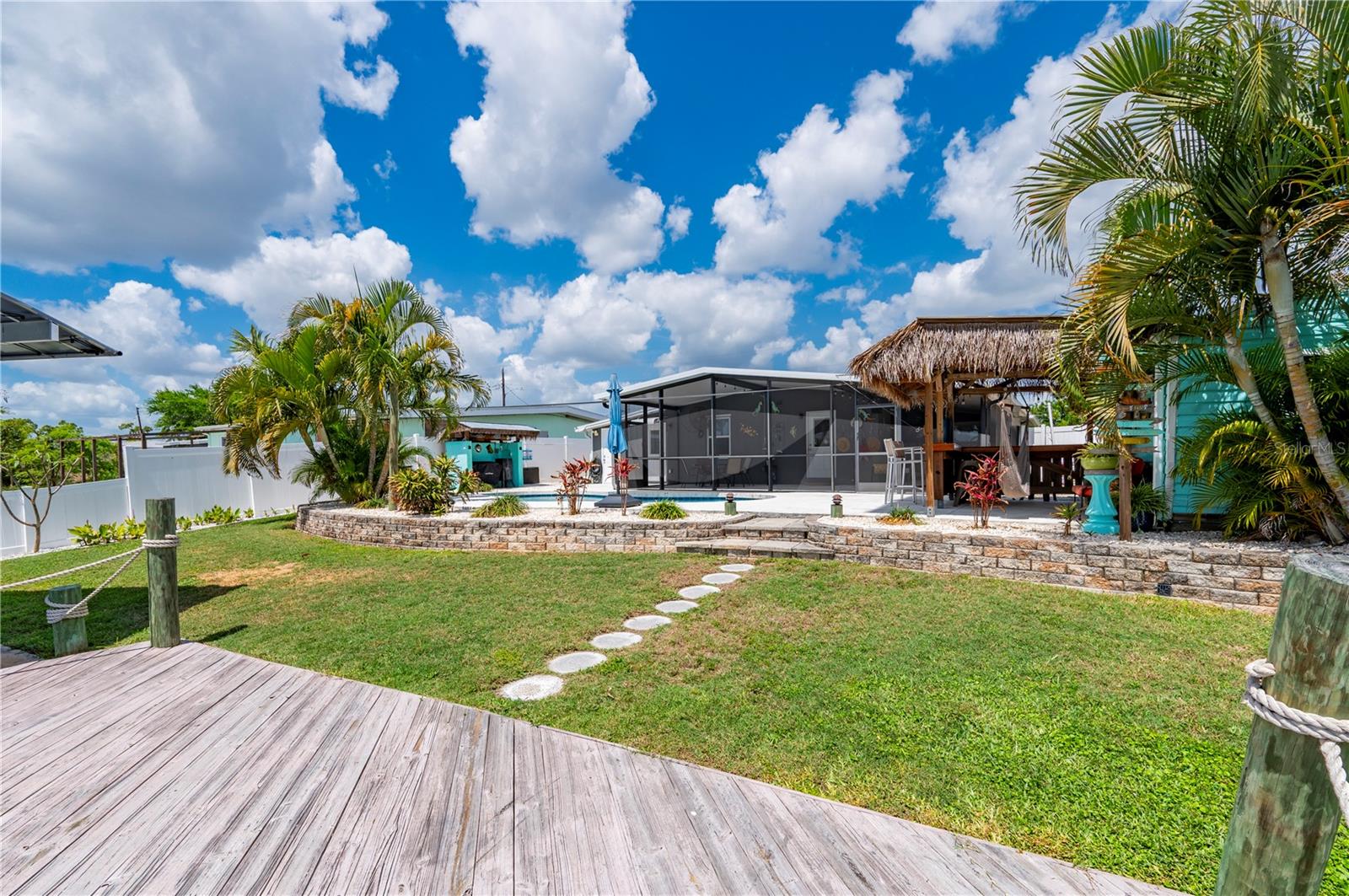 671 SHARON CIR, PORT CHARLOTTE, FL, 33952