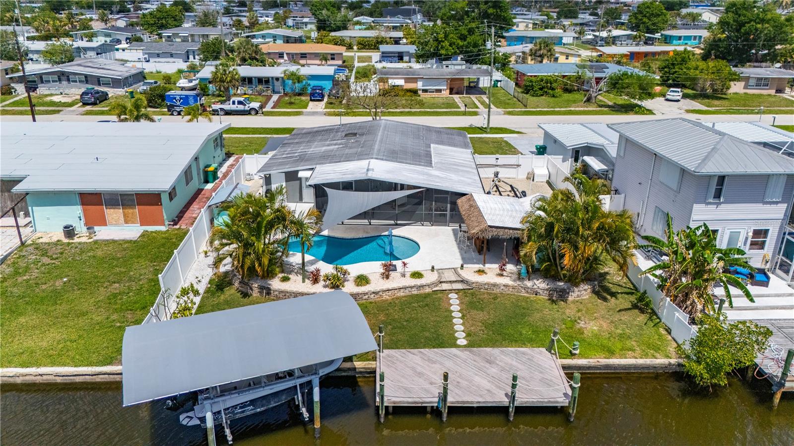 671 SHARON CIR, PORT CHARLOTTE, FL, 33952