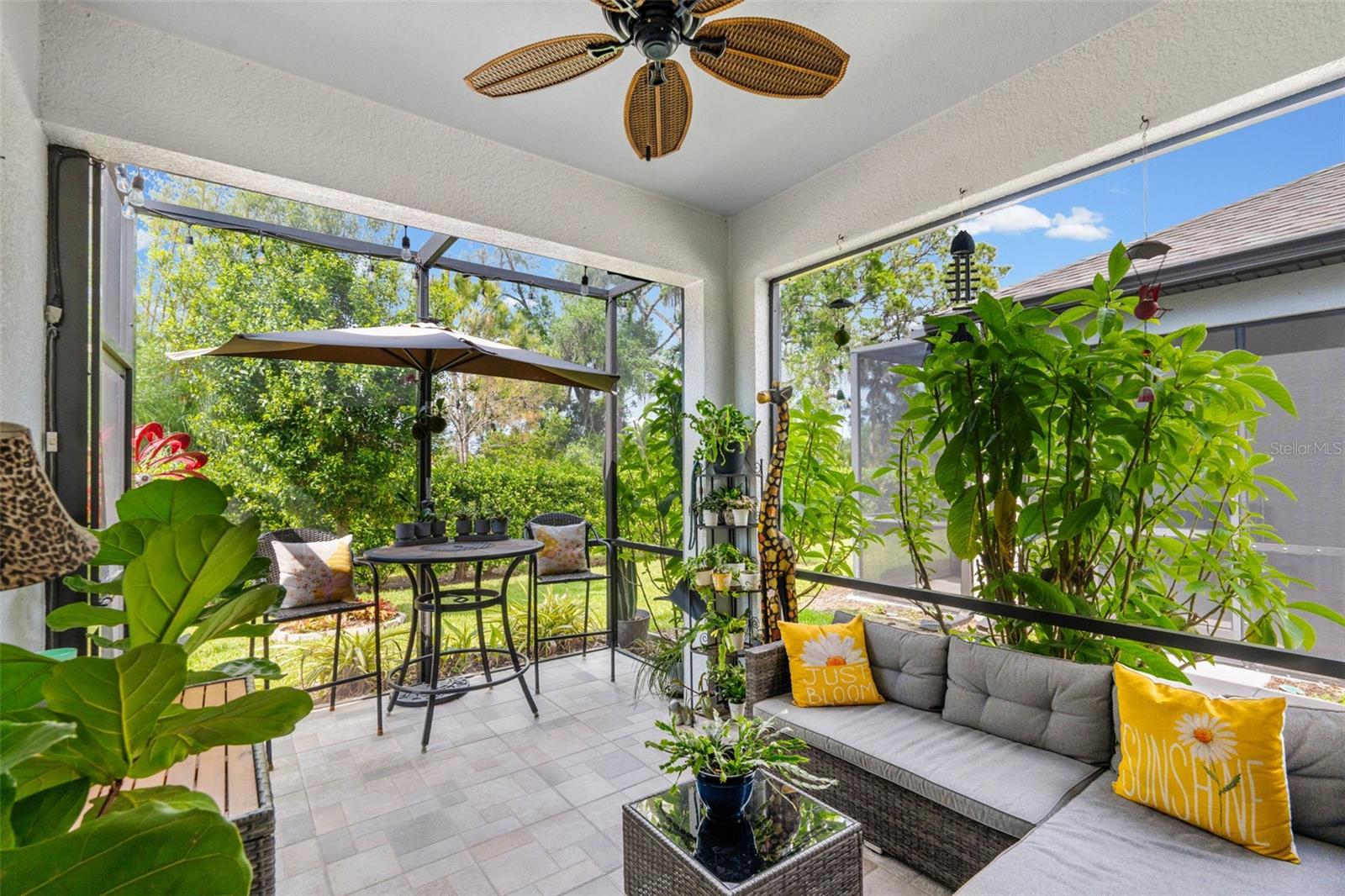 6017 AMBERLY DR, BRADENTON, FL, 34208