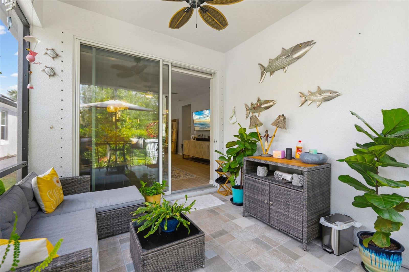 6017 AMBERLY DR, BRADENTON, FL, 34208