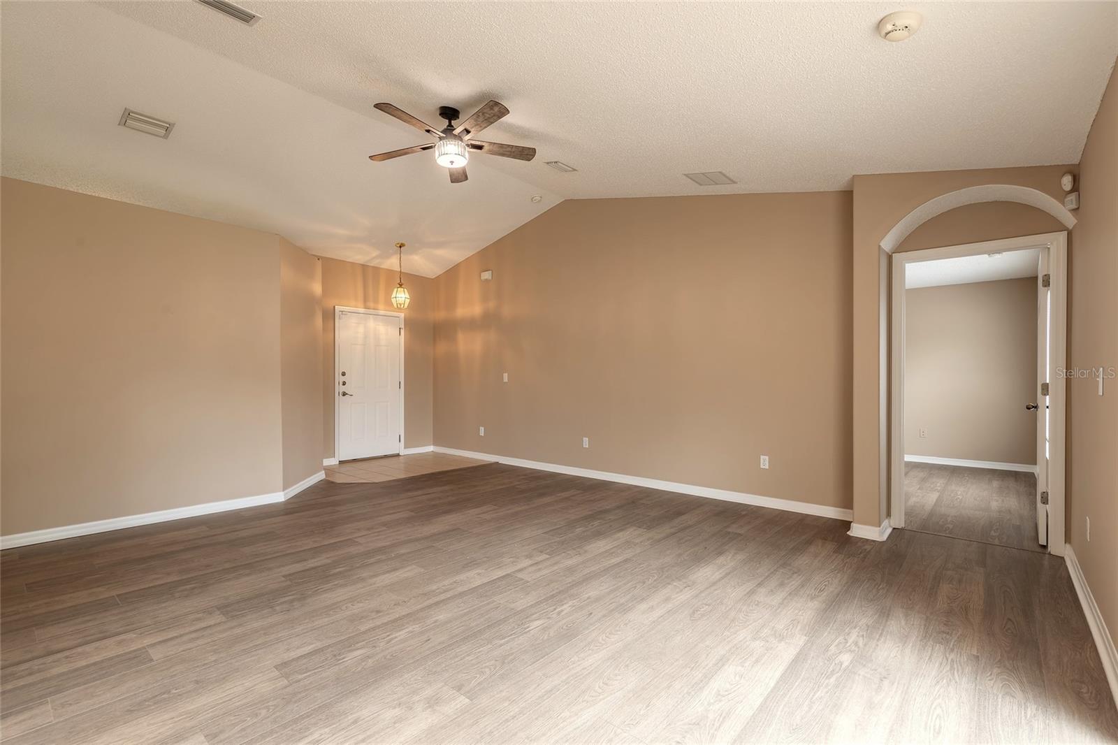 6 ROXBORO DR, PALM COAST, FL, 32164