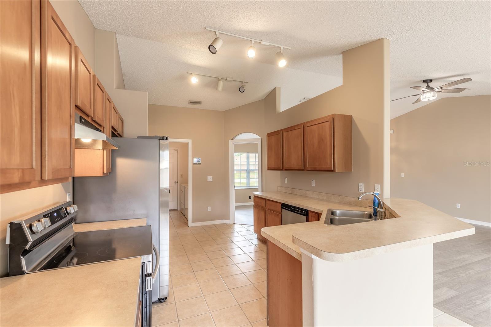 6 ROXBORO DR, PALM COAST, FL, 32164