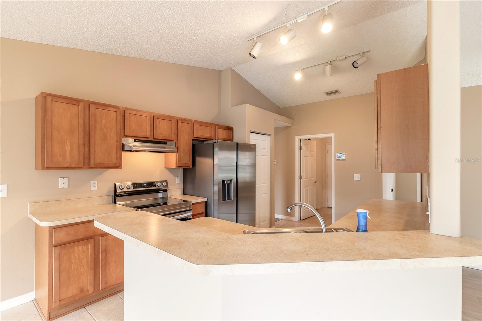 6 ROXBORO DR, PALM COAST, FL, 32164