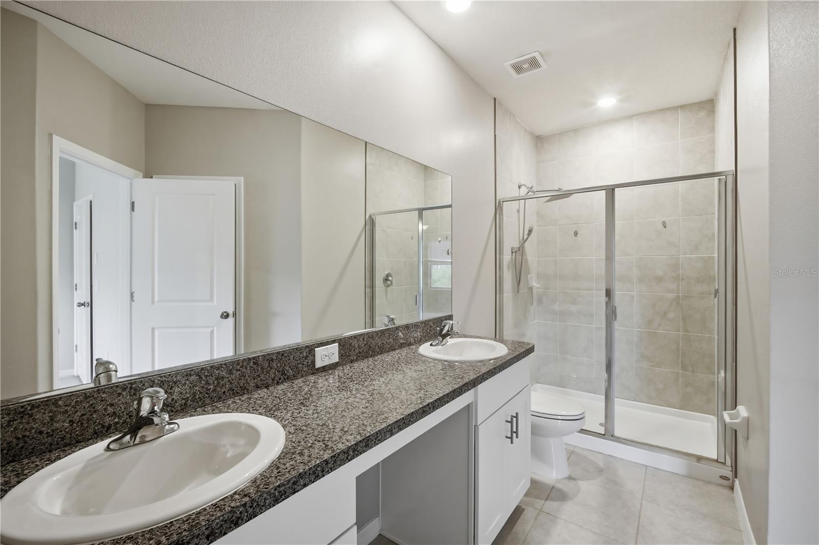 31535 BLUE PASSING LOOP, WESLEY CHAPEL, FL, 33545