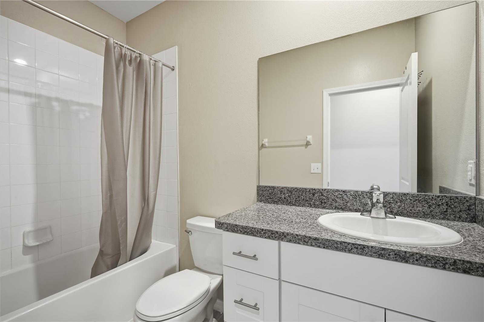 31535 BLUE PASSING LOOP, WESLEY CHAPEL, FL, 33545