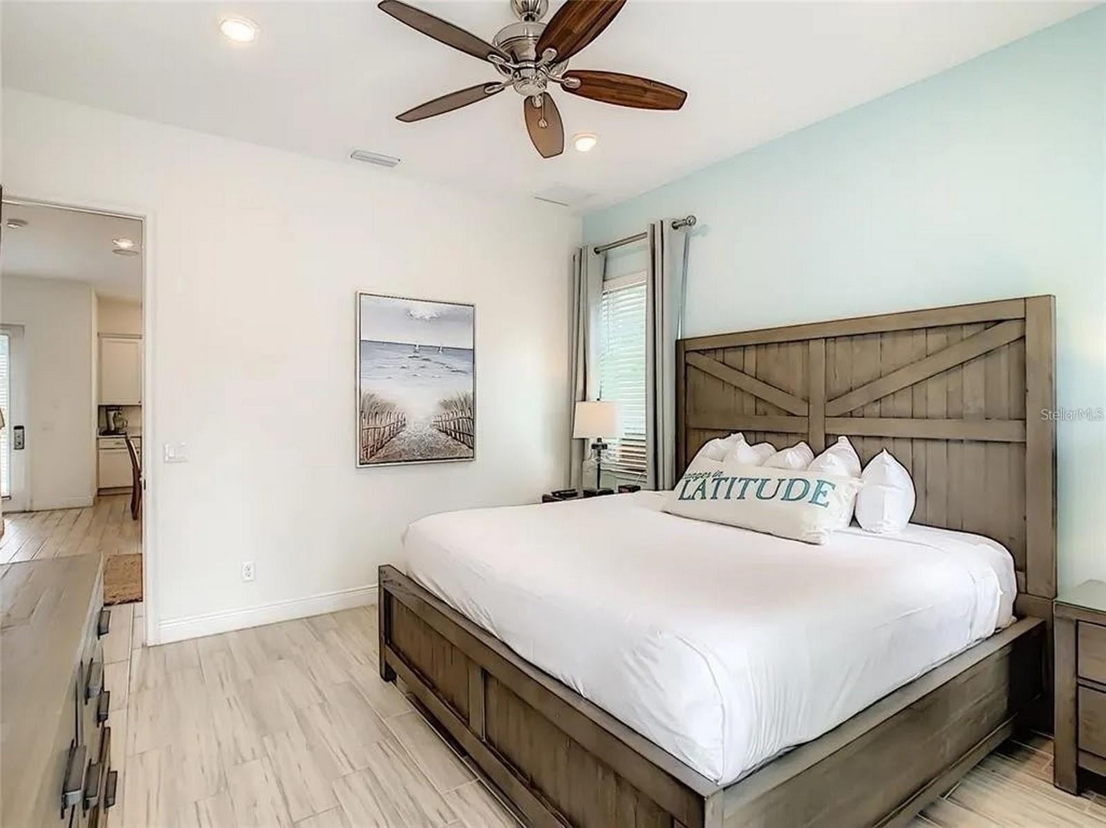 8037 LOST SHAKER LN, KISSIMMEE, FL, 34747