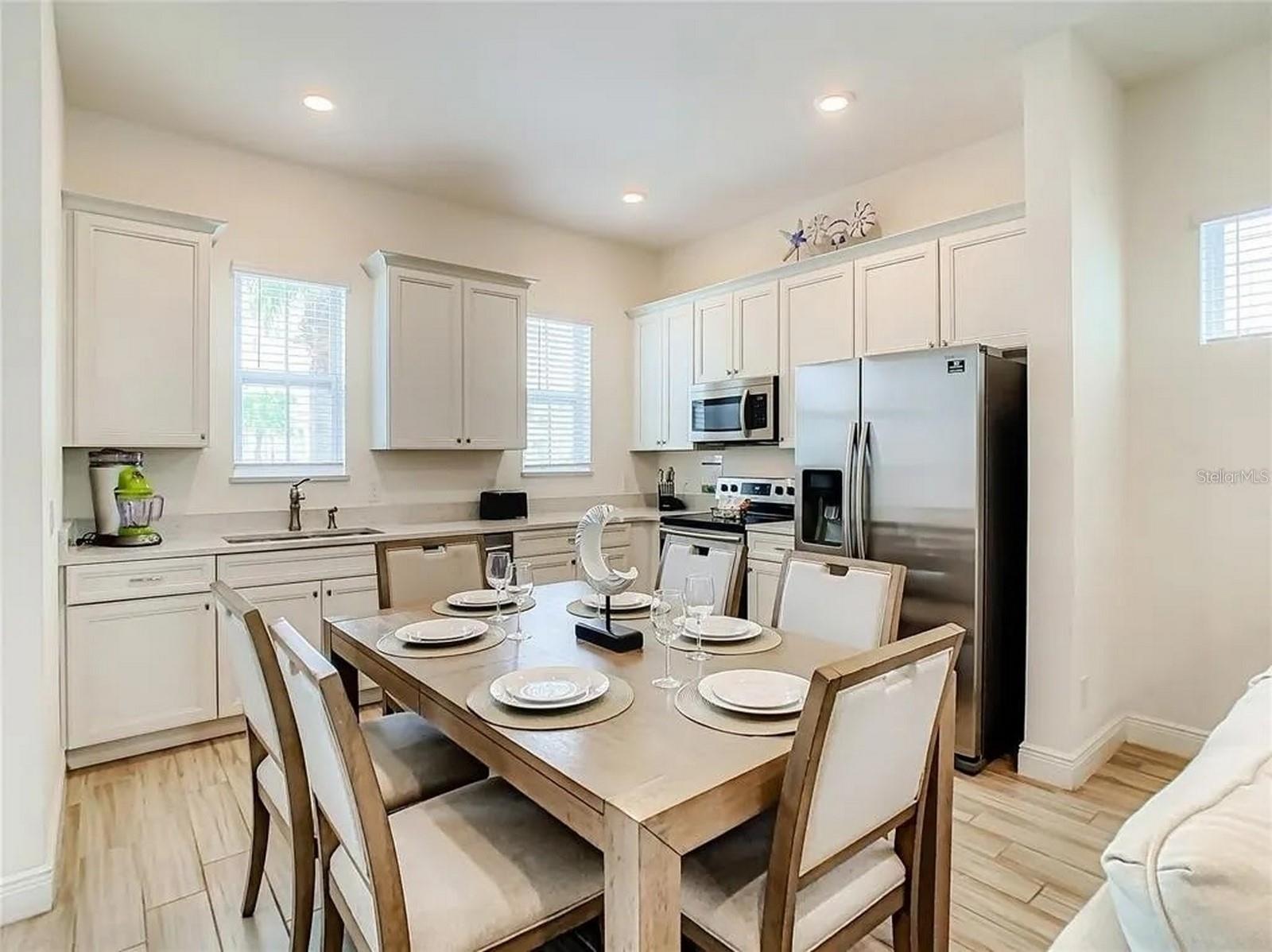 8037 LOST SHAKER LN, KISSIMMEE, FL, 34747