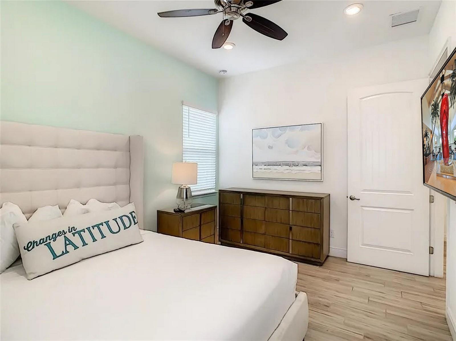 8037 LOST SHAKER LN, KISSIMMEE, FL, 34747