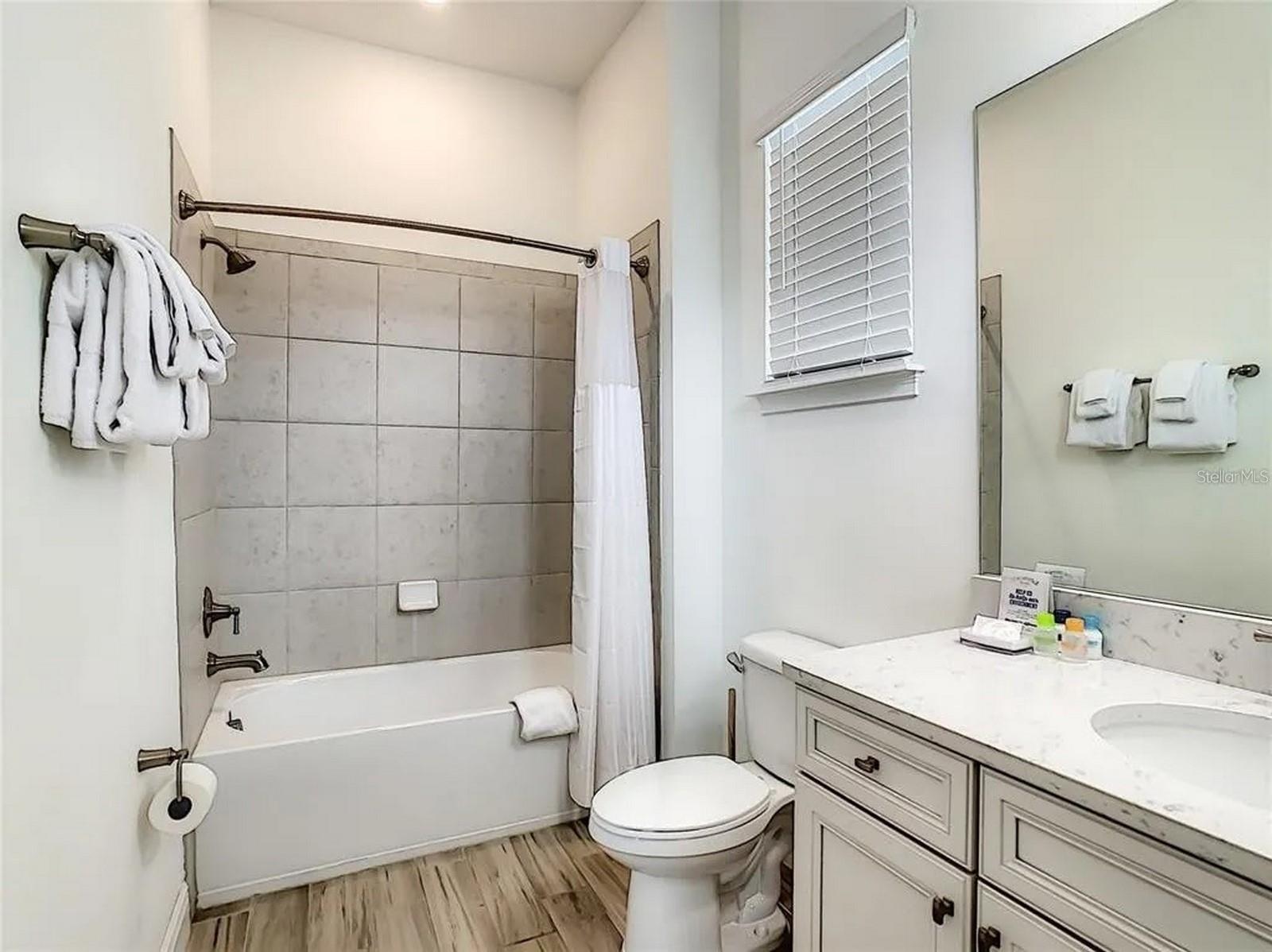 8037 LOST SHAKER LN, KISSIMMEE, FL, 34747