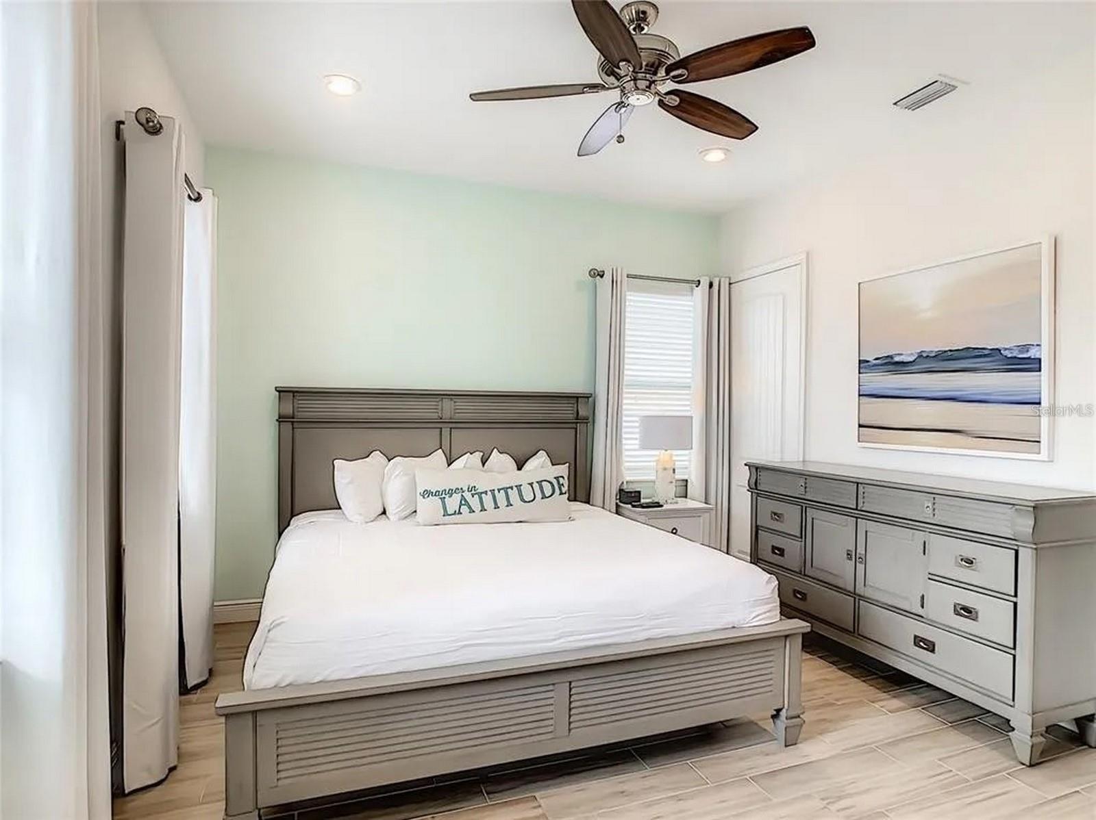 8037 LOST SHAKER LN, KISSIMMEE, FL, 34747