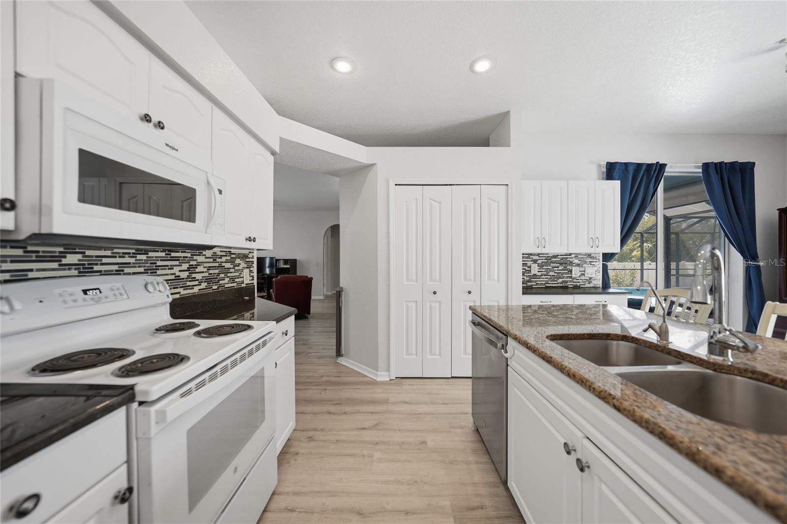 1691 S CHAMBERLAIN BLVD, NORTH PORT, FL, 34286
