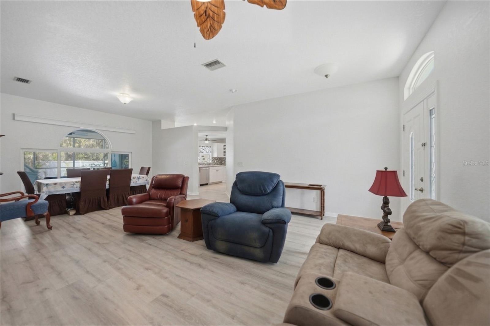 1691 S CHAMBERLAIN BLVD, NORTH PORT, FL, 34286