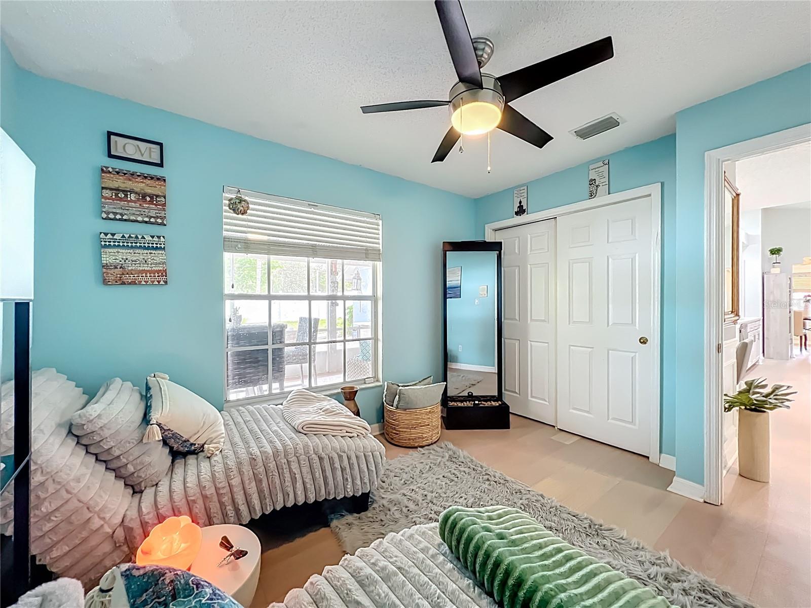 200 COLONIAL LN, LONGWOOD, FL, 32750