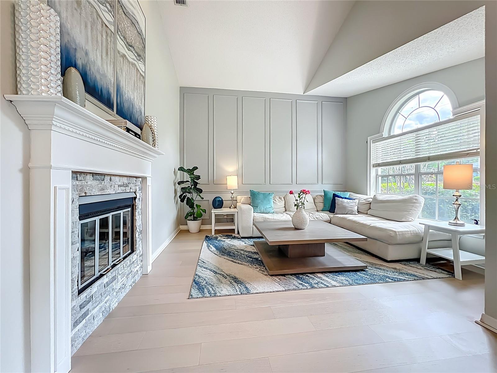 200 COLONIAL LN, LONGWOOD, FL, 32750