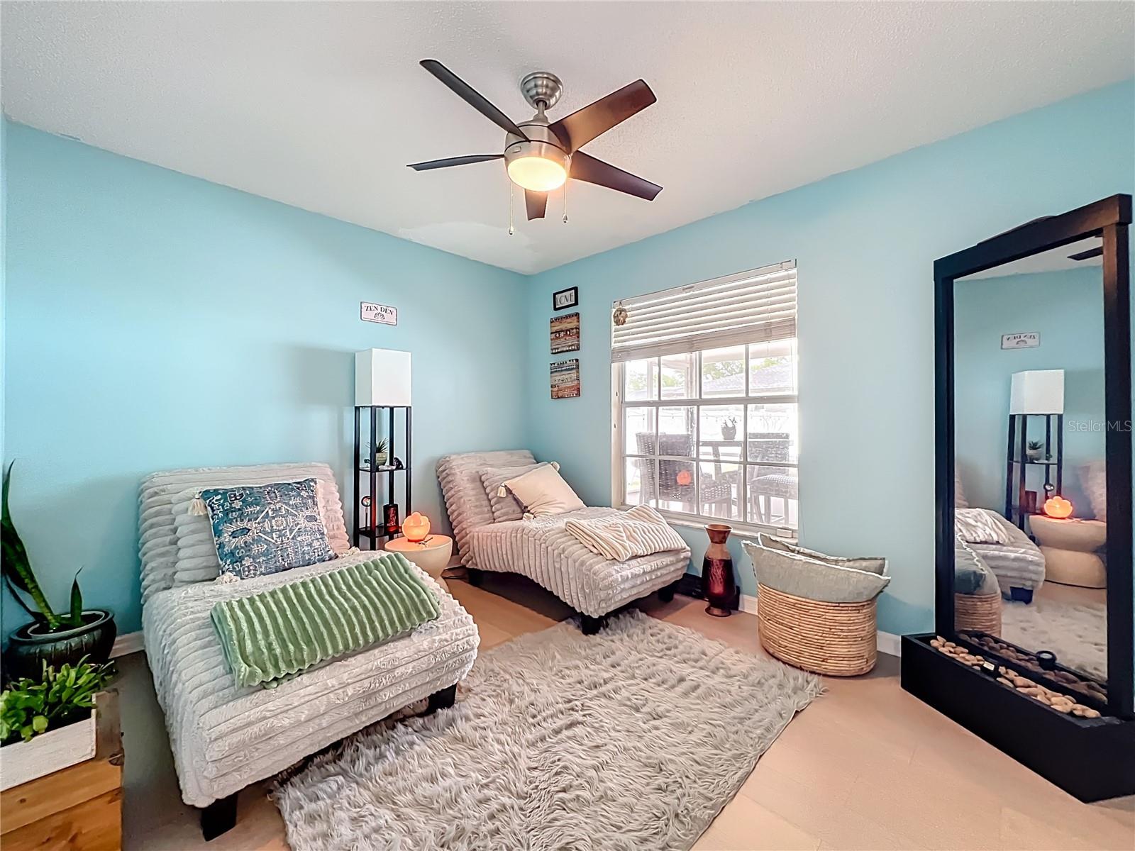 200 COLONIAL LN, LONGWOOD, FL, 32750