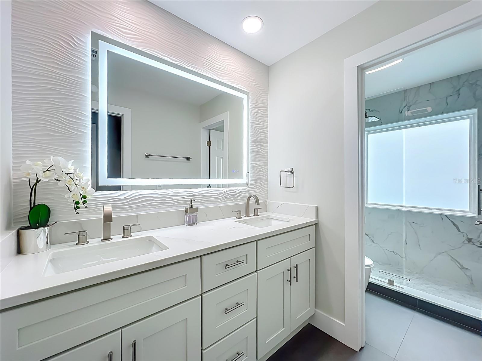 200 COLONIAL LN, LONGWOOD, FL, 32750