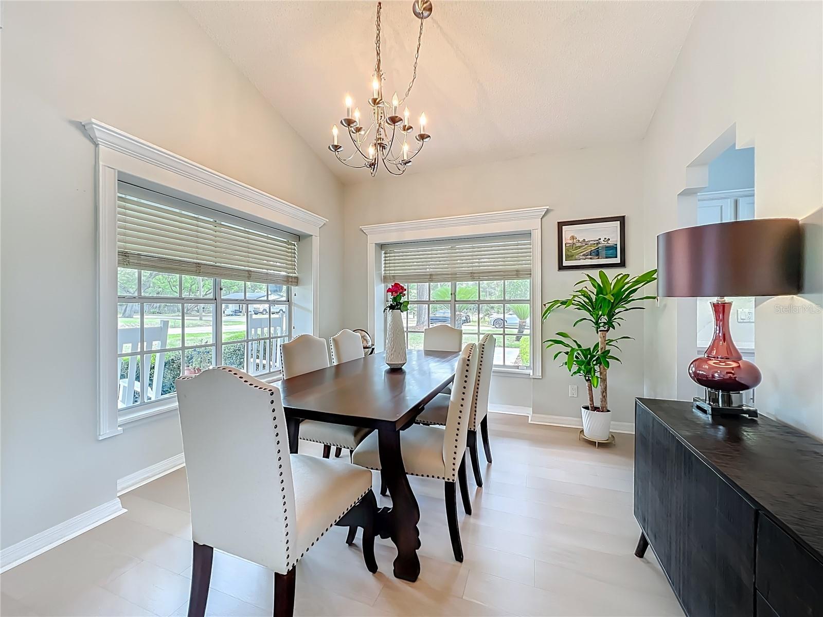 200 COLONIAL LN, LONGWOOD, FL, 32750