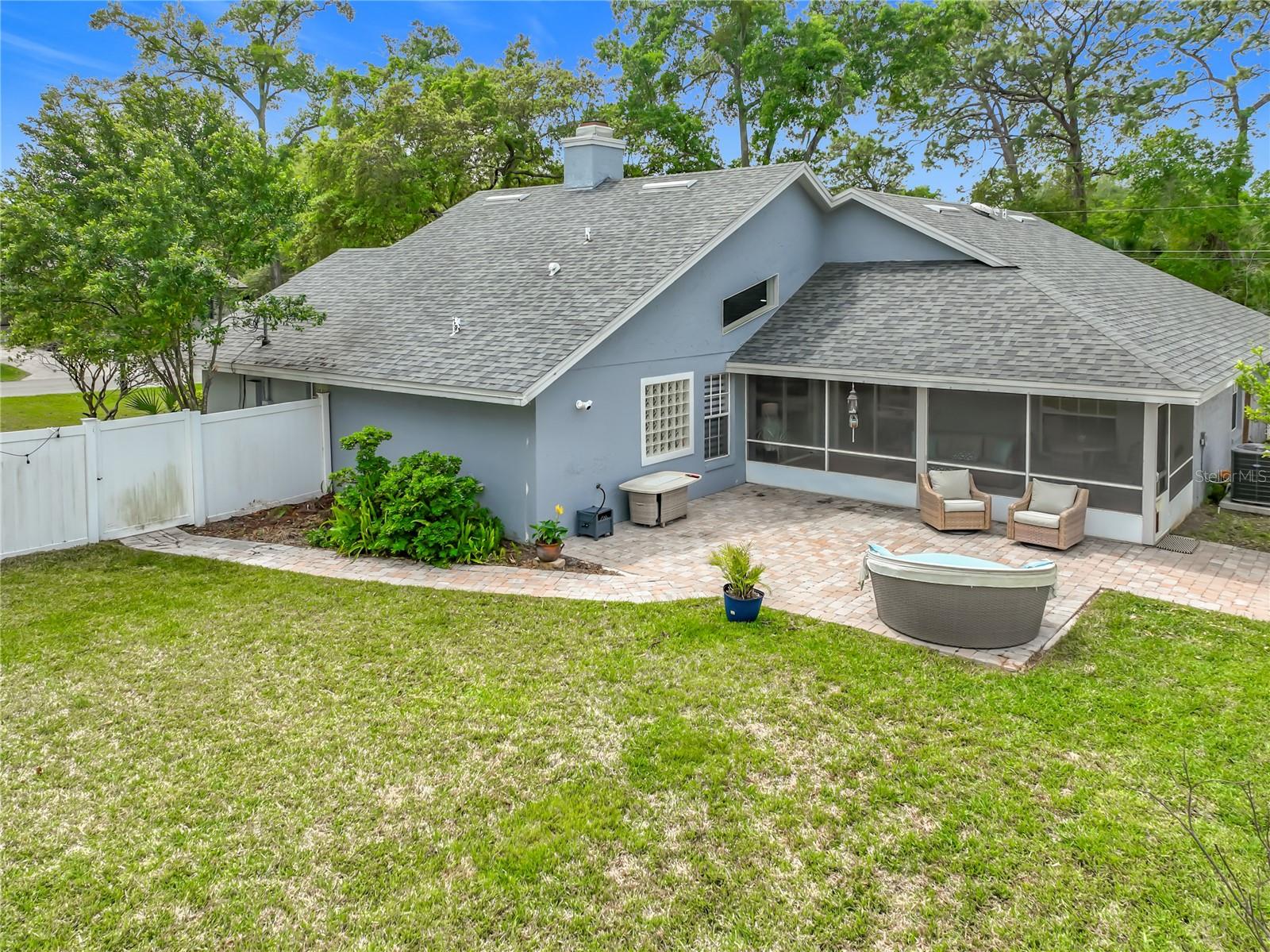 200 COLONIAL LN, LONGWOOD, FL, 32750