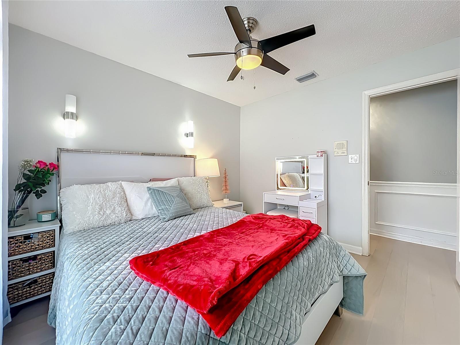 200 COLONIAL LN, LONGWOOD, FL, 32750