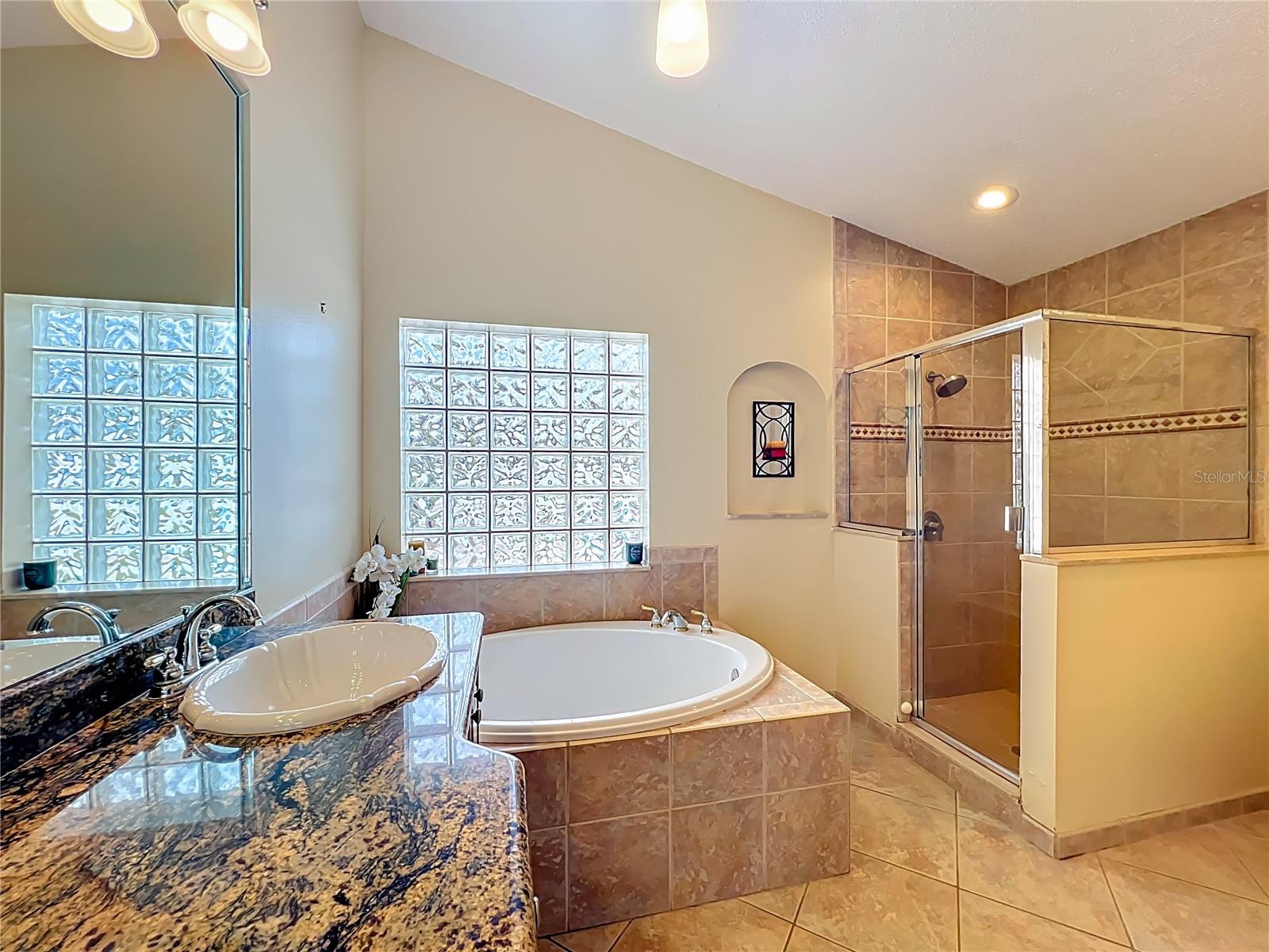 200 COLONIAL LN, LONGWOOD, FL, 32750