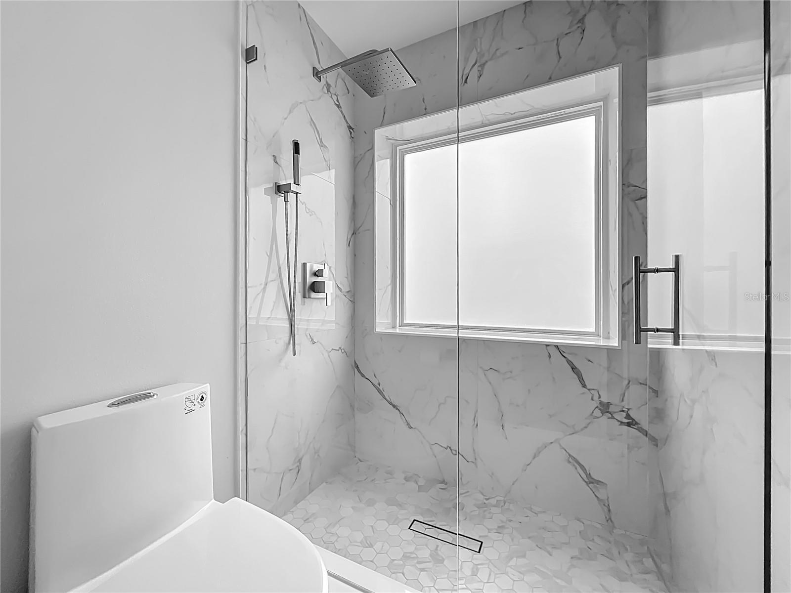 200 COLONIAL LN, LONGWOOD, FL, 32750