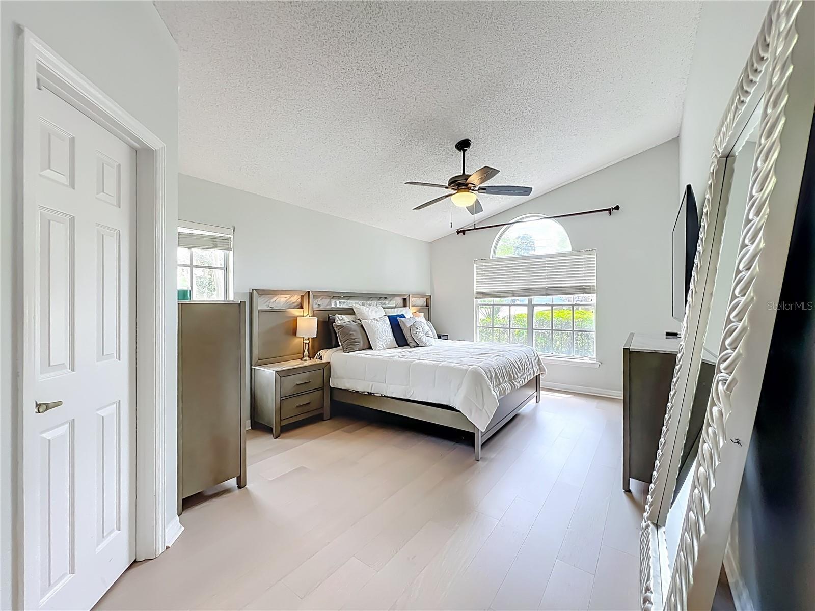 200 COLONIAL LN, LONGWOOD, FL, 32750