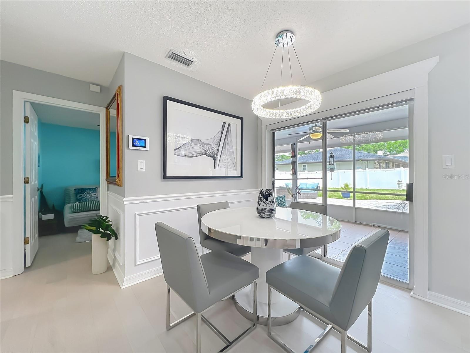 200 COLONIAL LN, LONGWOOD, FL, 32750