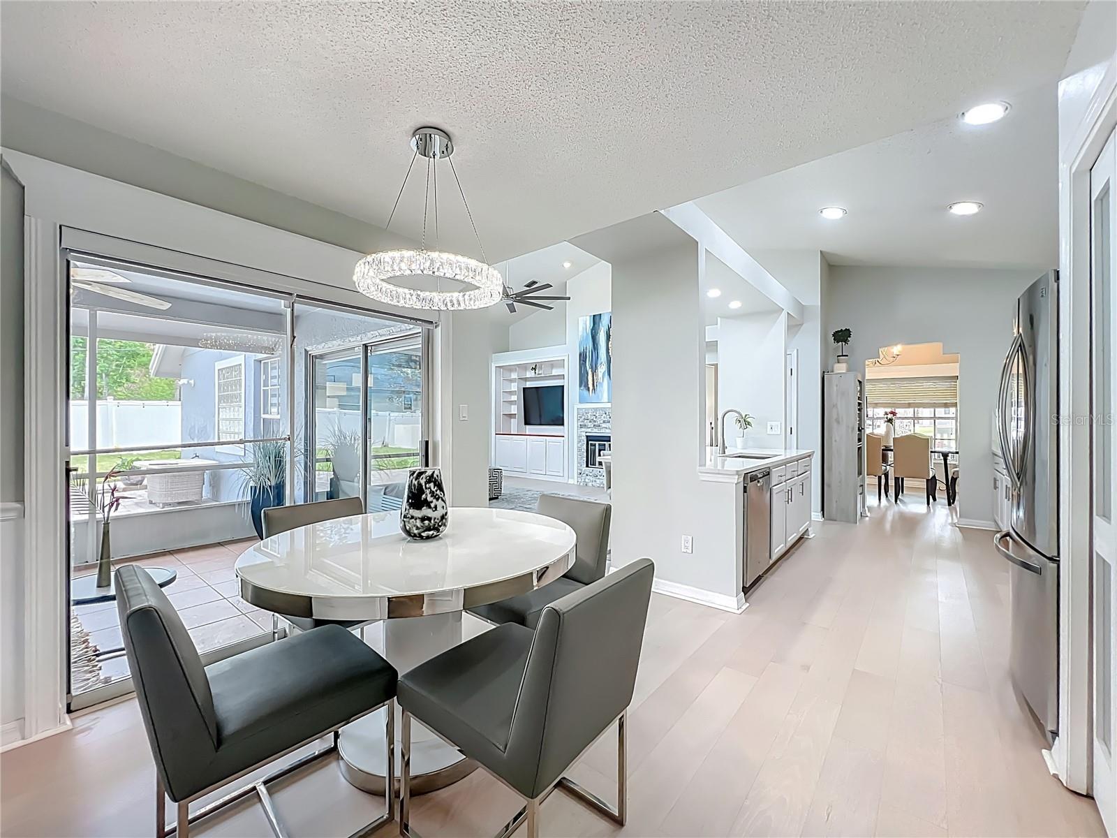 200 COLONIAL LN, LONGWOOD, FL, 32750