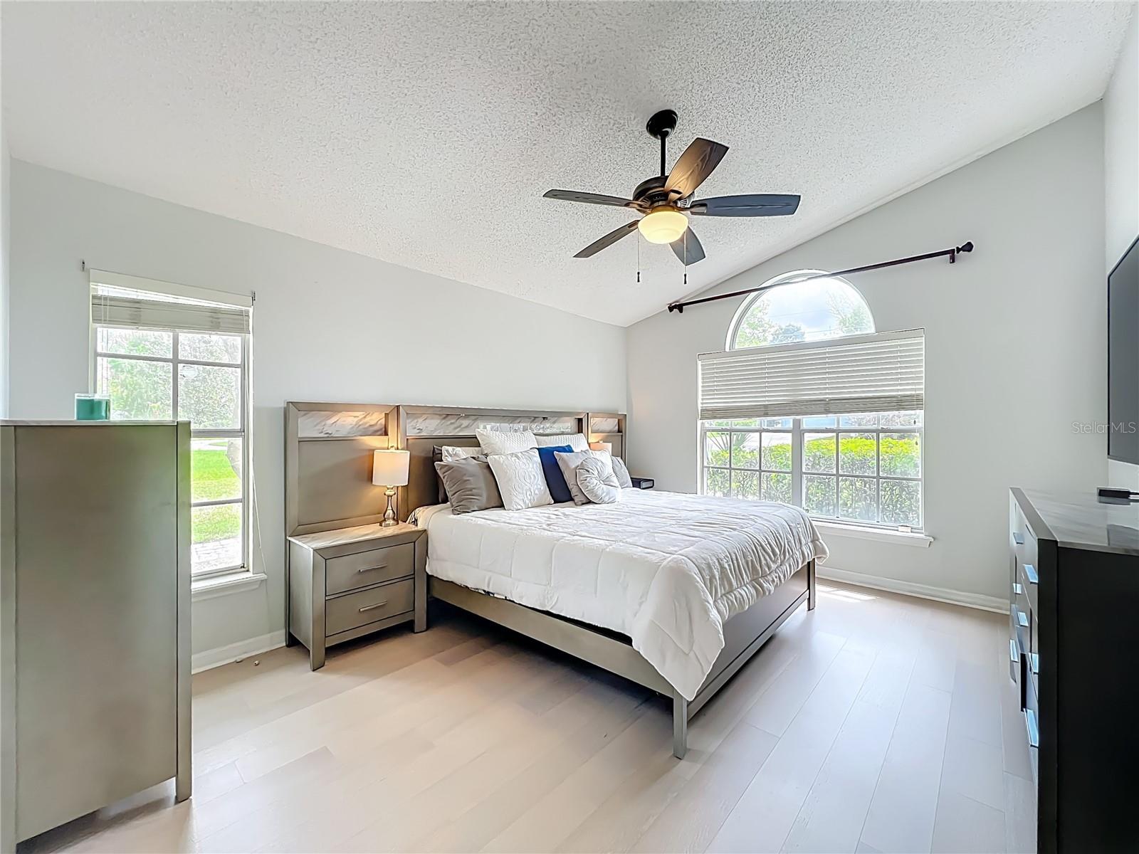 200 COLONIAL LN, LONGWOOD, FL, 32750