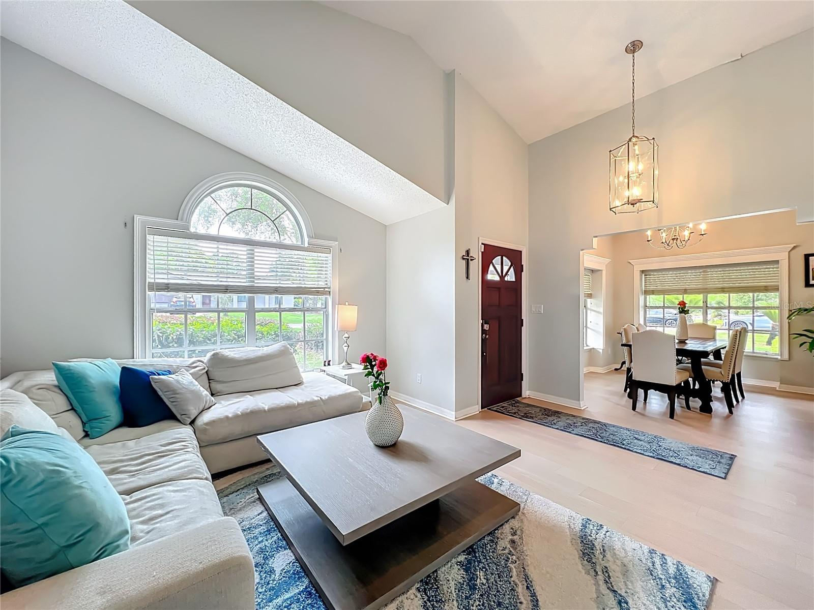 200 COLONIAL LN, LONGWOOD, FL, 32750