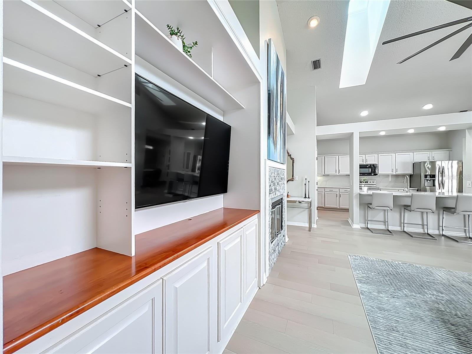 200 COLONIAL LN, LONGWOOD, FL, 32750