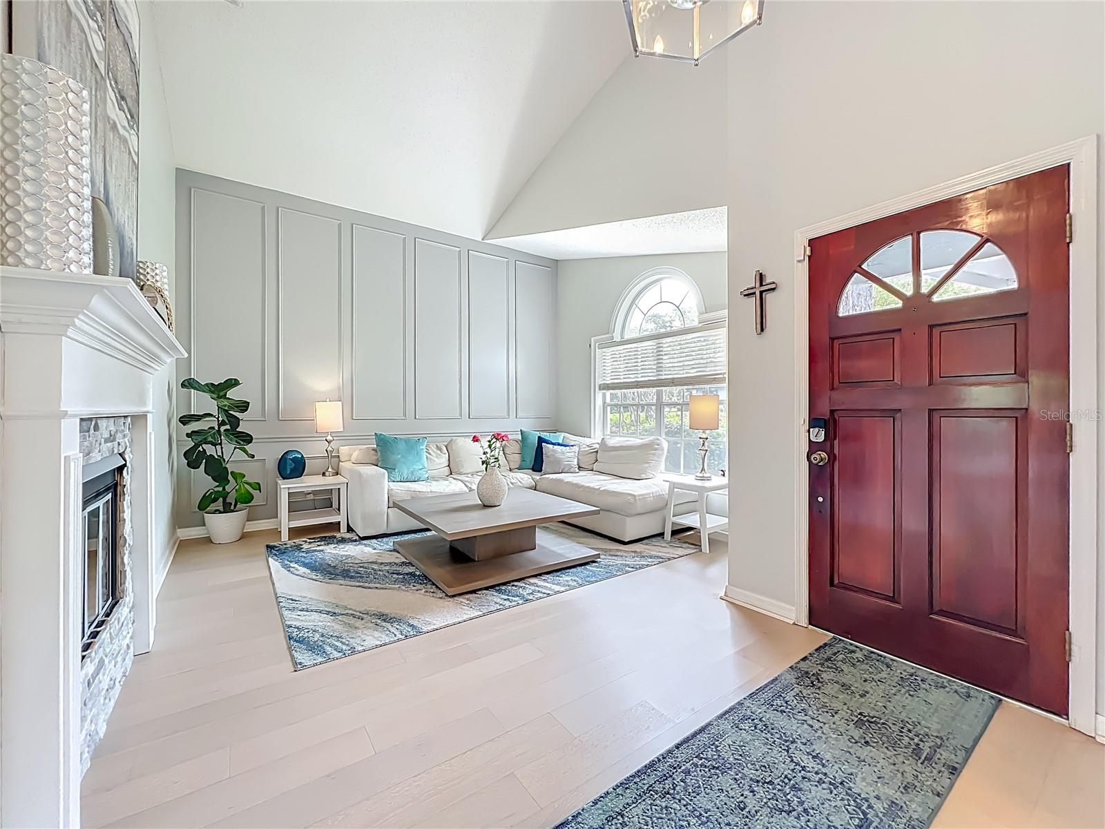 200 COLONIAL LN, LONGWOOD, FL, 32750