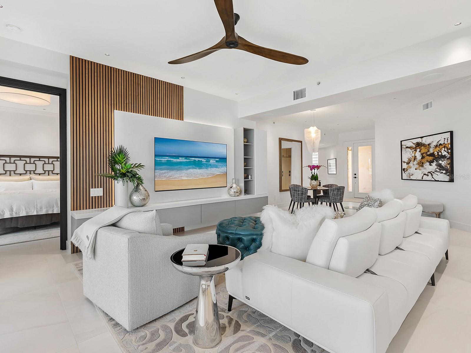 6427 MOORINGS POINT CIR #101, LAKEWOOD RANCH, FL, 34202