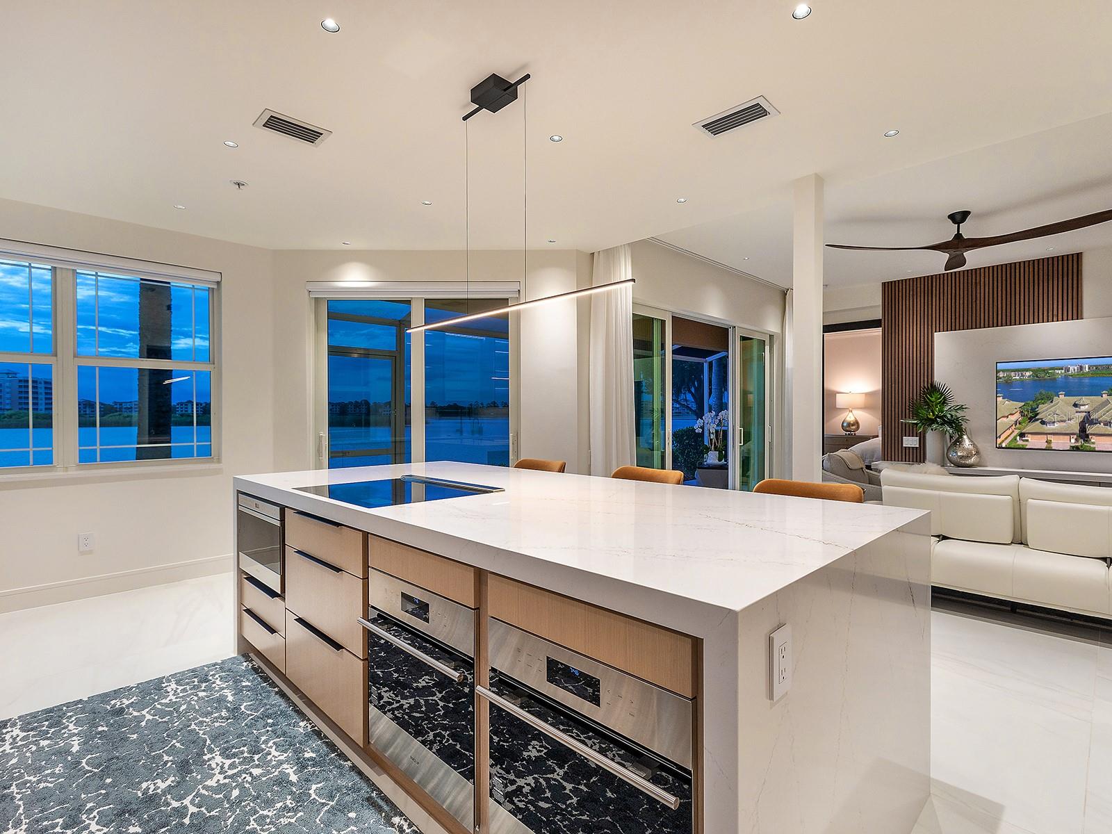6427 MOORINGS POINT CIR #101, LAKEWOOD RANCH, FL, 34202