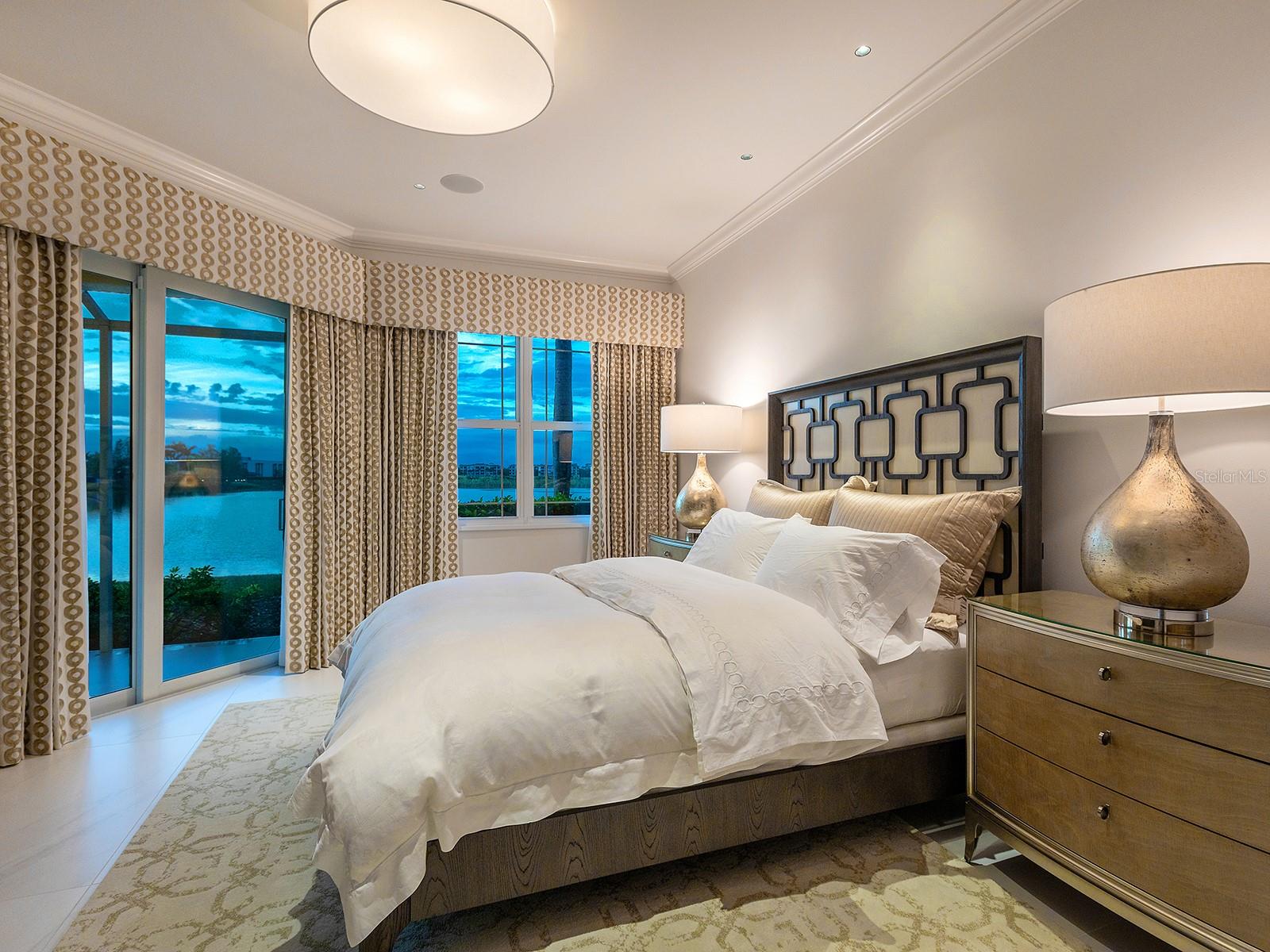 6427 MOORINGS POINT CIR #101, LAKEWOOD RANCH, FL, 34202