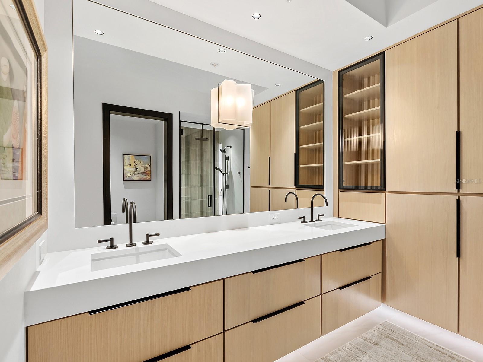 6427 MOORINGS POINT CIR #101, LAKEWOOD RANCH, FL, 34202